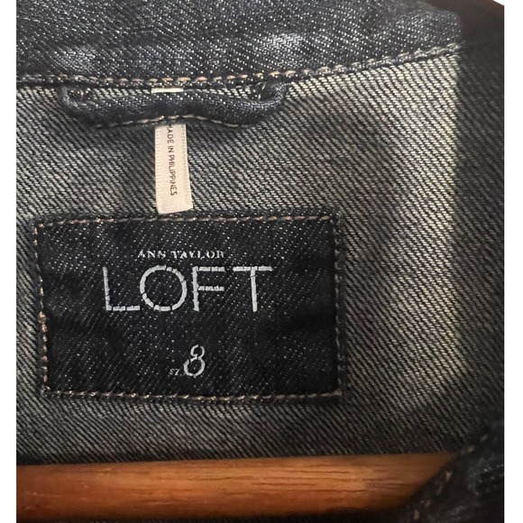 LOFT Women's Denim Jacket Dark Wash Size‎ 8 Trucker Style - Picture 6 of 8
